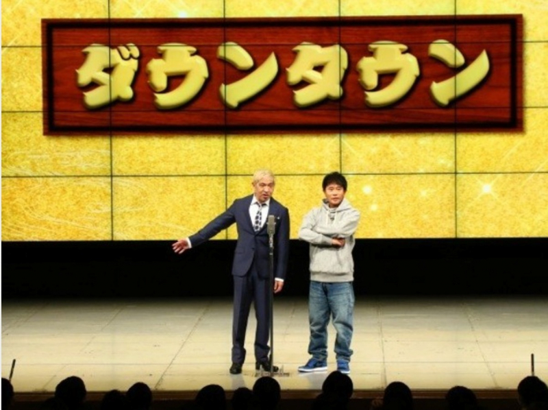 standing-at-the-ad-lib-manzai-center-mike-for-30-minutes-in-downtown-ngk-1649118546-1.jpeg
