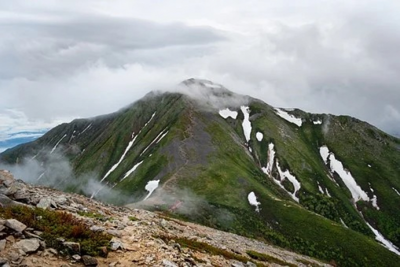 have-you-ever-challenged-hitting-the-mountains-in-japan-1649820124-1.jpeg