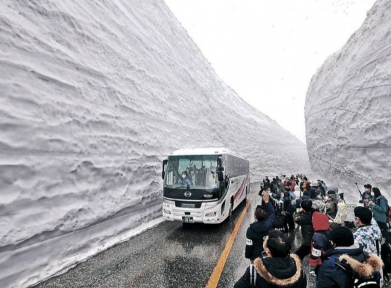 tateyama-kurobe-alpine-route-fully-opened-18-meters-high-on-the-snow-wall-1650245468-1.png