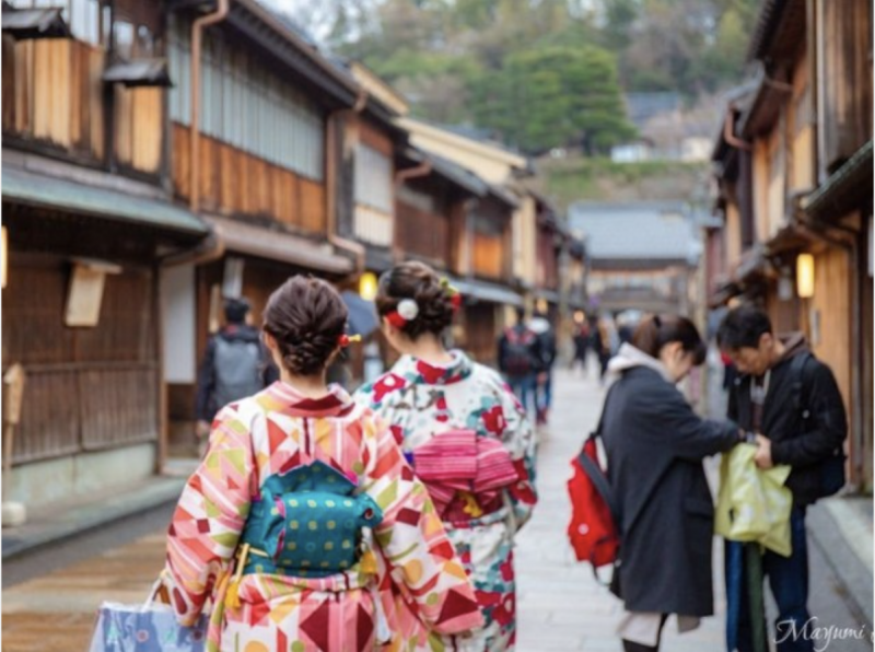 azuemachi-where-the-charm-of-the-castle-town-kanazawa-is-condensed-higashi-chaya-town-tour--ishikawa-1650332099-1.png