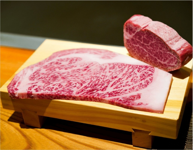 wagyu-beef-is-the-best-meat-for-beef-jerky-1650609471-1.jpeg