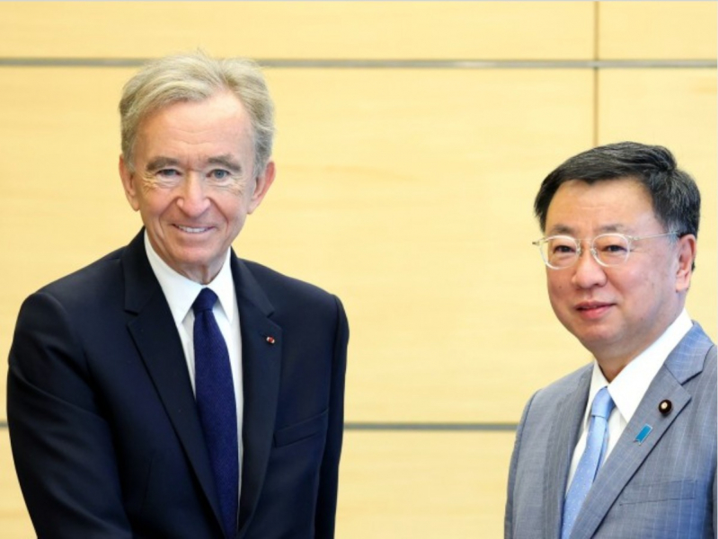 -louis-vuitton-considers-japanese-production-area-labeling-boosts-craftsman-branding-1651802639-1.jpeg