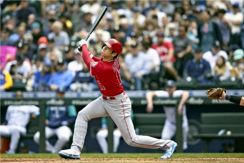 shohei-otani-participates-in-fathers-day-spikes-1655694201-1.jpeg