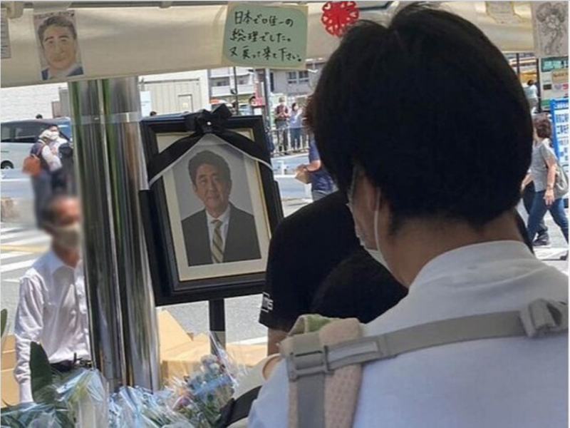 a-15-year-old-high-school-student-said-mr-abe-was-a-person-i-could-respect-and-trust-1657512472-1.png