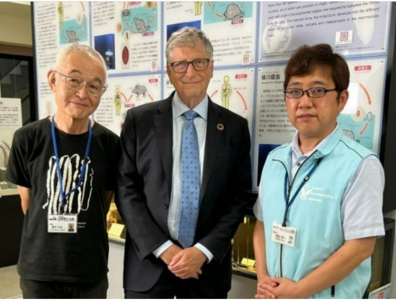 bill-gates-and-the-meguro-parasite-museum-1664775872-1.png