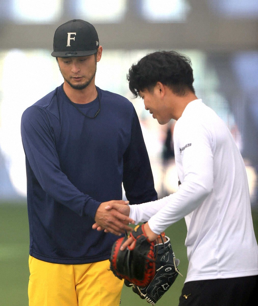 giants-with-samurai-darvish-and-self-training-dinner-the-night-before-okamoto-i-was-nervous-oshiro-volunteered-to-play-catch-1676598214.jpg