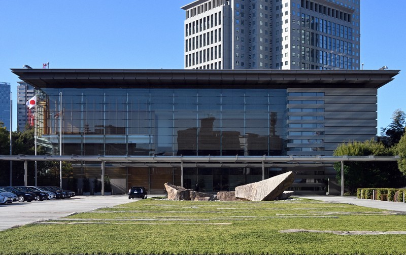 establishment-of-a-new-system-for-accepting-foreign-workers-status-of-residence-with-an-annual-income-of-20-million-yen-or-more-1676851984.jpg