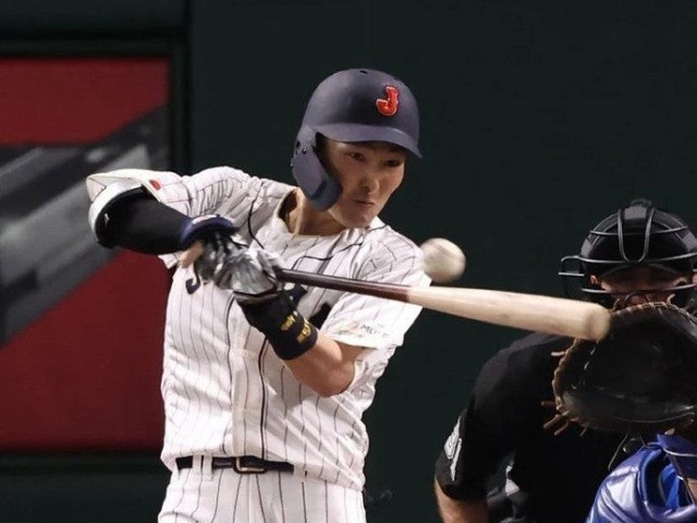 samurai-japans-match-against-italy-peaked-at-545-in-terms-of-viewership-ratings-right-after-sosuke-gendas-timely-hit-in-the-bottom-of-the-7th-inning-1679448770.jpg