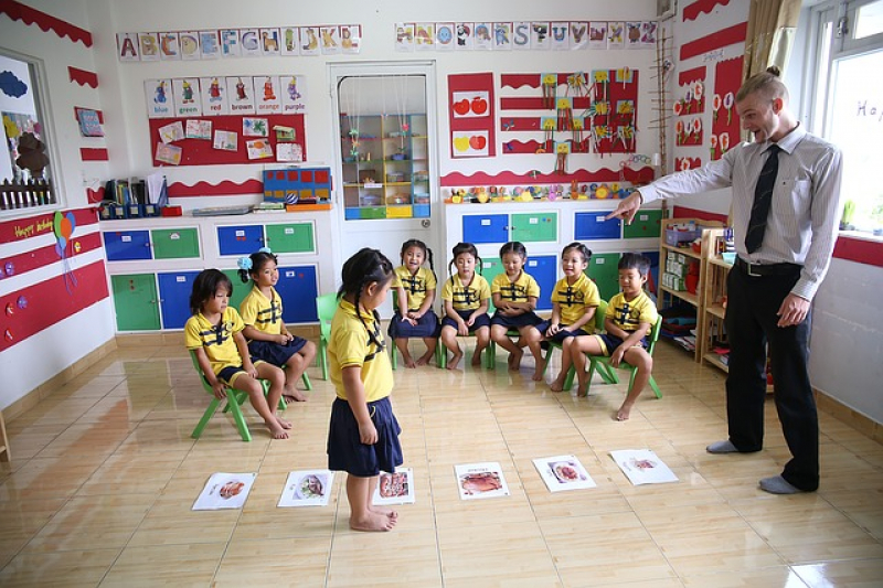 the-salaries-of-english-teachers-in-japan--1623831598-1.jpg