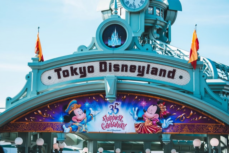 tokyo-disney-land---worlds-third-most-visited-theme-park-1623908315-1.jpg