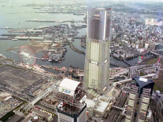 landmark-tower-opened-30-years-ago-symbol-of-minato-mirai-21-district-continues-to-evolve-cumulative-total-of-850-million-visitors-1689732666.jpg