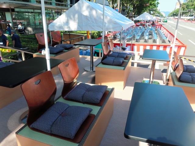 the-400000-yen-premium-spectator-seats-for-the-gion-festival-are-popular-selling-nearly-80-1689905747.jpg