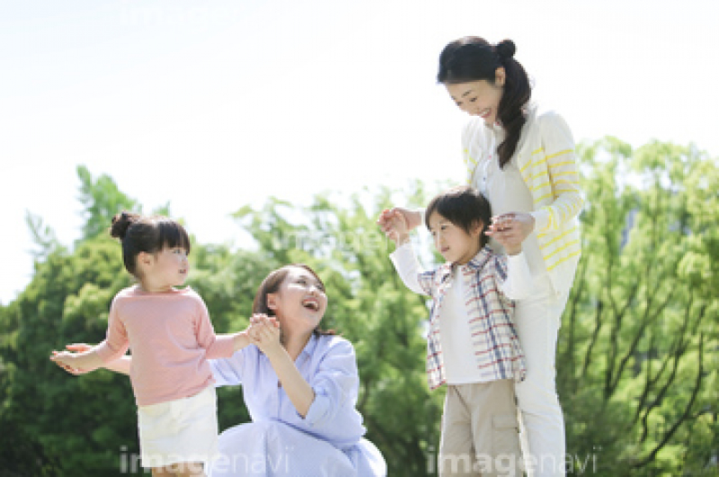 japanese-women-who-work-but-really-want-to-be-full-time-housewives-1690766950-1.jpg
