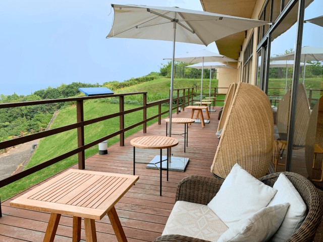 relax-on-the-terrace-at-ehimes-sea-cafes-youll-want-to-visit-in-autumn-1696983023.jpg
