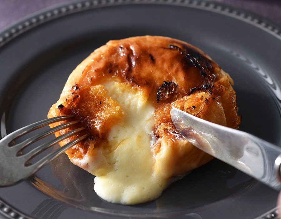 bringing-cream-bread-to-the-world-french-toast-created-by-hattendo-a-long-established-hiroshima-store-that-evolves-with-the-times-1697680630.jpg