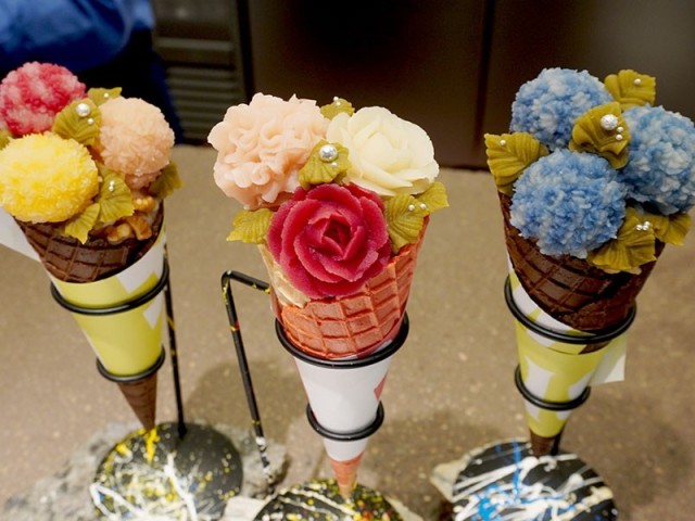 ice-bouquet-that-has-become-a-hot-topic-on-sns-rose-is-now-available-exclusively-at-kyoto-takashimaya-1698022128.jpg