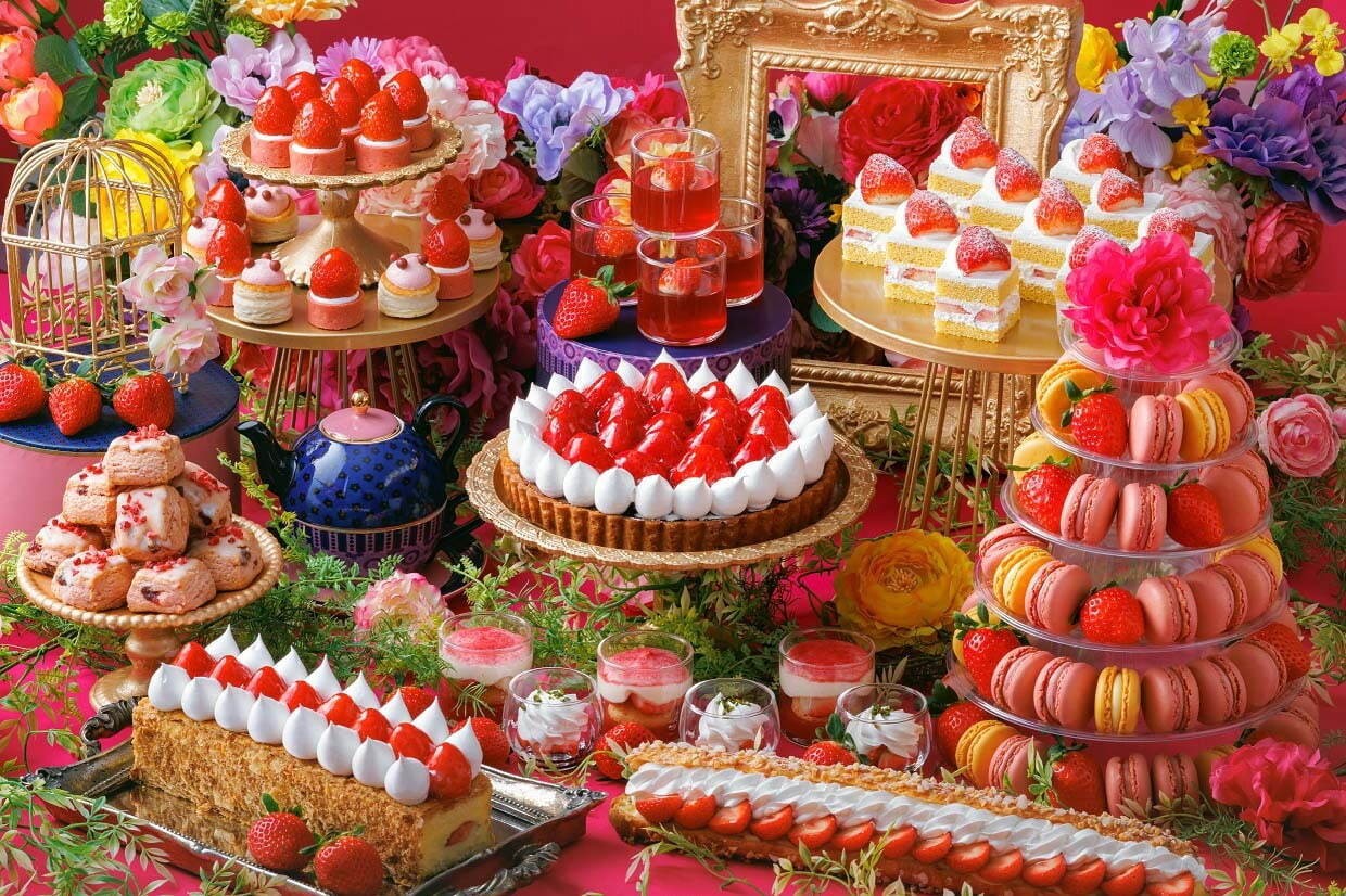 more-than-15-types-of-strawberry-sweets-buffet-at-hotel-new-otani-osaka-including-new-super-amaou-shortcake-1698279338.jpg