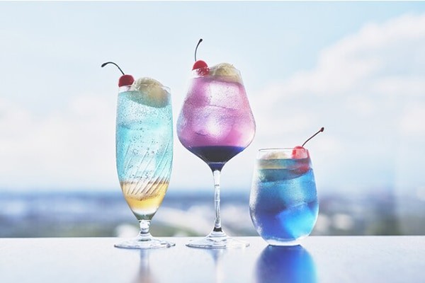 enjoy-with-the-spectacular-view-tenku-no-cream-soda-is-now-available-at-the-bar-lounge-closest-to-the-sky-in-the-shin-yokohama-area-1700008462.jpg