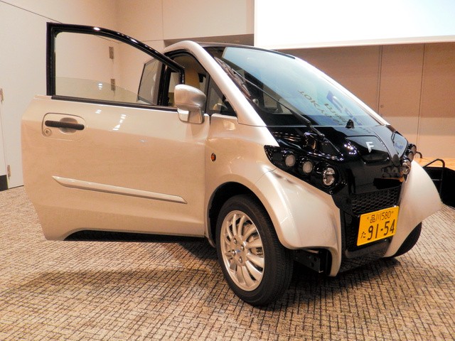 ev-made-from-recycled-iron-unveiled-for-the-first-time-breaking-common-sense-when-it-comes-to-cars-and-aiming-for-a-complete-cycle-1700095437.jpg