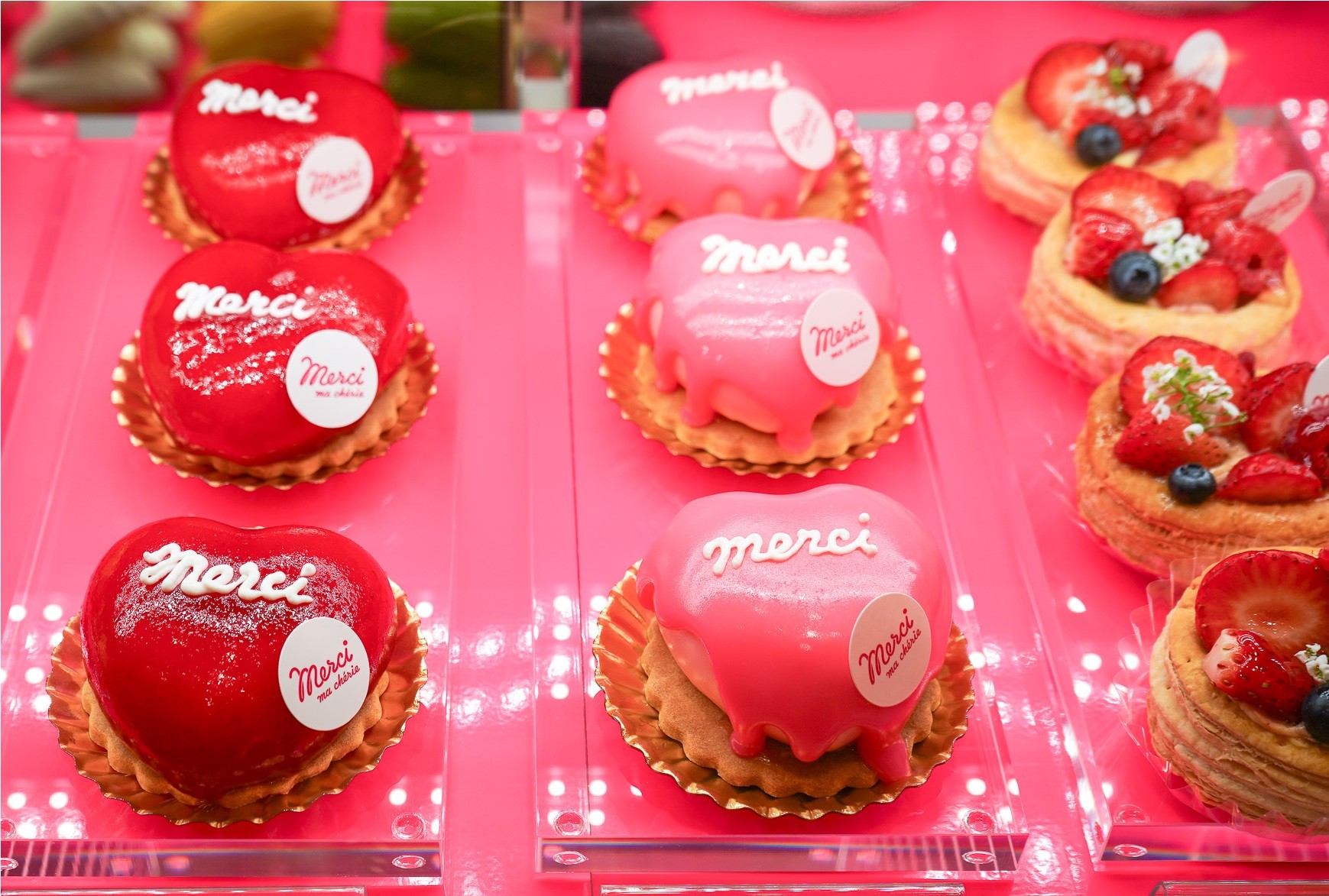 many-stores-opening-for-the-first-time-in-osaka-we-tried-the-popular-products-of-the-sweets-zone-that-was-born-in-lucua-ire-1703036031.jpg