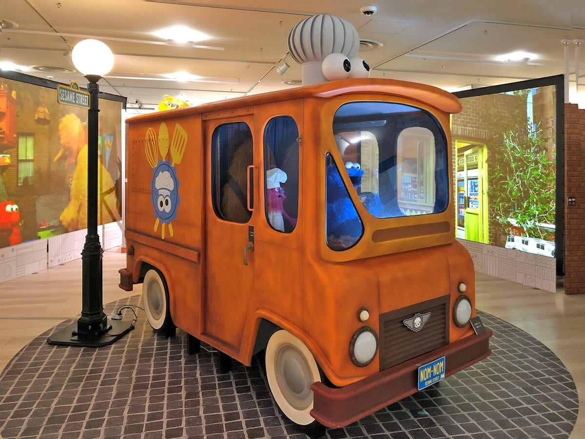 baby-elmo-puppet-on-display-matsuya-ginza-55th-anniversary-hello-sesame-street-world-exhibition-1706247602.jpg