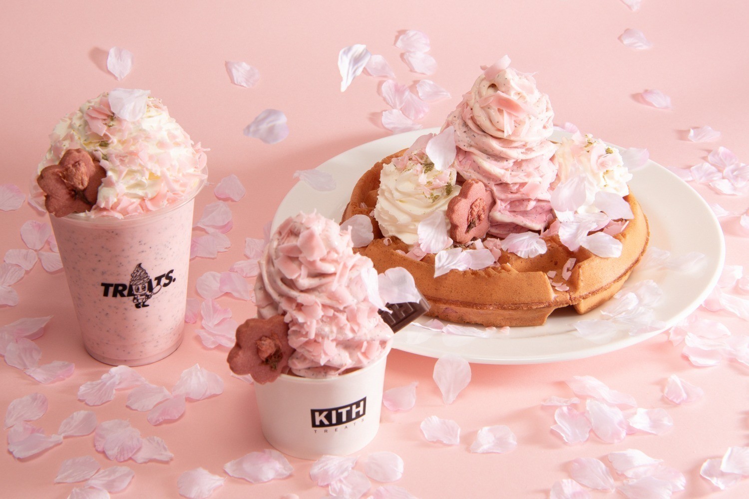 kiss-treats-tokyo-spring-limited-sweets-sakura-cookie-x-black-tea-pound-cake-ice-cream-1711411679.jpg