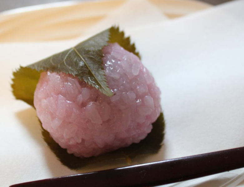 the-reason-for-the-deep-seated-popularity-of-the-japanese-favorite-cherry-blossom-flavor-1712796344-1.png