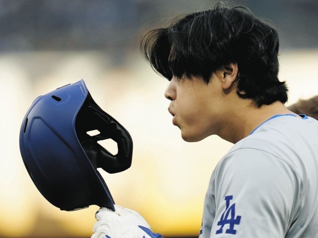 shohei-ohtani-if-the-dodgers-request-it-theres-a-possibility-that-he-wont-object-to-giving-up-pitching-and-becoming-an-outfielder-in-the-future-1715732365.jpg