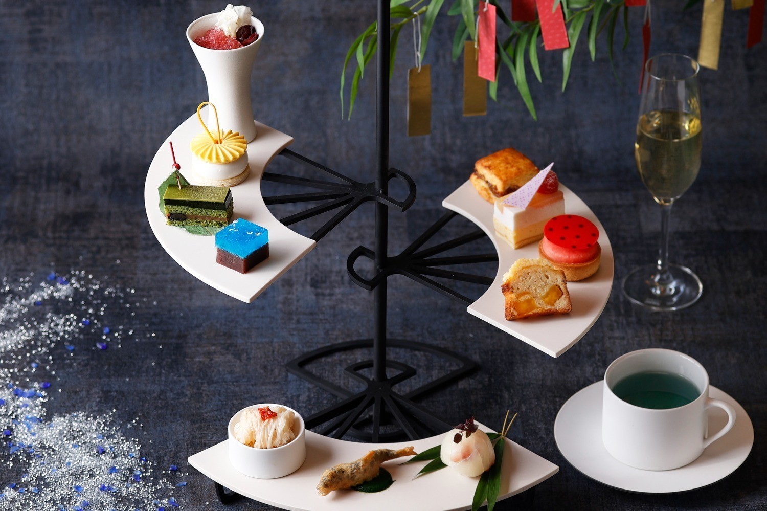 hotel-gajoen-tokyo-tanabata-afternoon-tea-japanese-sweets-such-as-blue-nishikidama-with-the-image-of-the-milky-way-and-matcha-yokan-1715906327.jpg