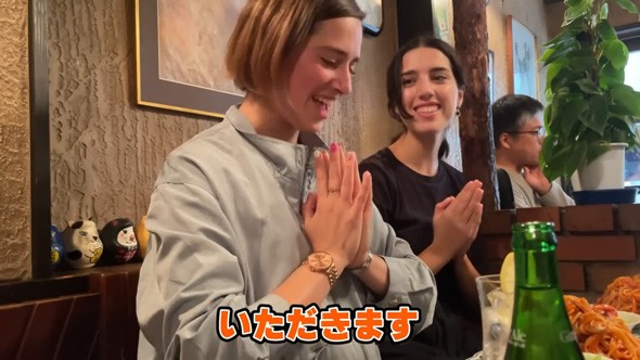 what-is-the-japanese-food-that-an-italian-sister-really-wanted-her-younger-sister-to-eatreacted-to-the-heart-pounding-review-with-comments-such-as-very-interesting-and-incisive-thinking-1718241669.jpg