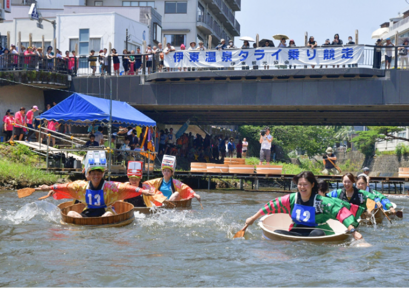 fun-water-riding-race-in-japan-tarai-riding-race-1720405510-1.png