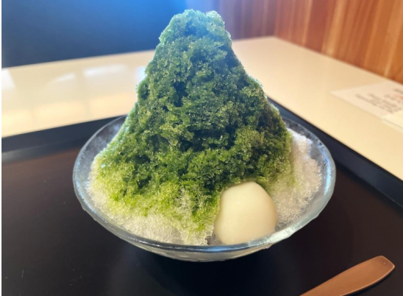 luxurious-summer-taste-of-uji-kintoki-at-toraya-karyo-1721785695-1.png