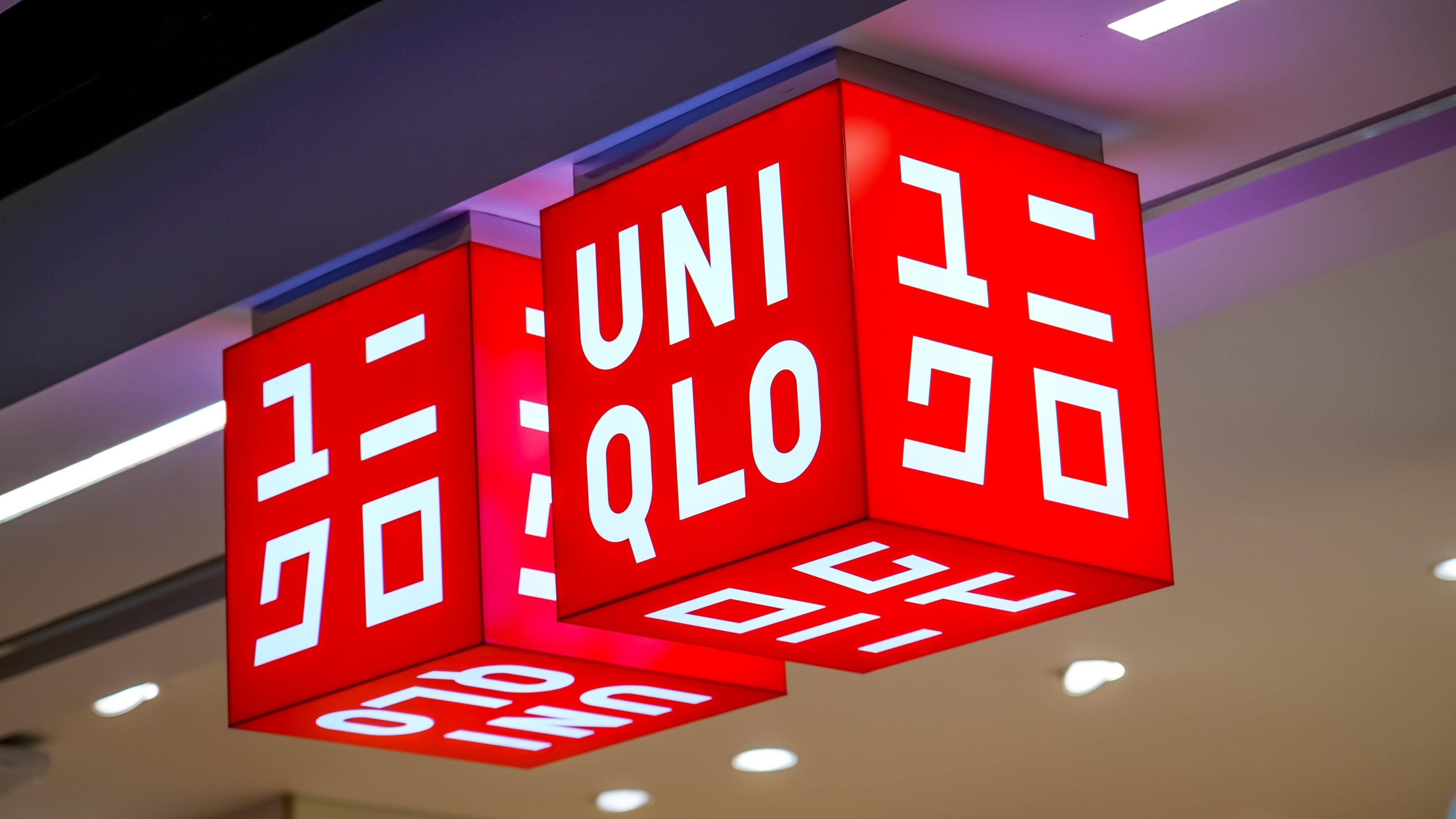 why-is-uniqlo-so-popular-in-europe-where-the-economic-downturn-is-so-severe-uniqlos-unique-strength-that-chinas-shein-does-not-have-1729811073.jpg