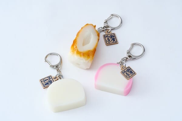 a-realistic-reproduction-of-the-food-sample-craftsman-suzuhiros-kamabo-and-chikuwa-keychain-released-1742260617.jpg