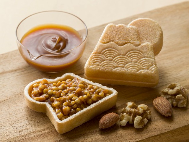 i-found-the-tiny-mt-fuji-a-new-sensation-mountain-fuji-caramel-monaka-kimono-is-likely-to-be-a-great-souvenir-1746773069.jpg