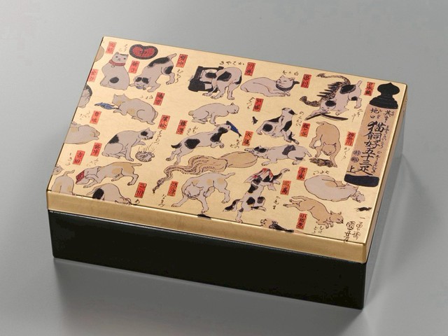 traditional-beauty-of-crafts-and-art-interior-goods-that-combine-utagawa-kuniyoshi-and-utagawa-yoshifuji-with-the-brilliance-of-kanazawa-foil-1751601034.jpg