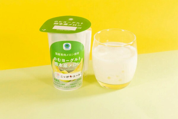 famimart-x-ja-zenno-nomu-yogurt-kumamoto-melon-released-which-uses-two-types-of-melons-from-kumamoto-prefecture-1753317605.jpg