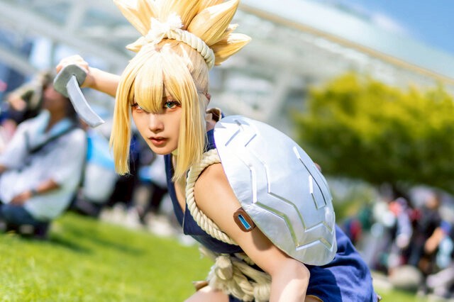 cosplay-drstone-kohaku-is-of-too-high-quality-a-beautiful-woman-with-a-great-figure-shows-off-her-wild-pose-8-photos-1755734398.jpg